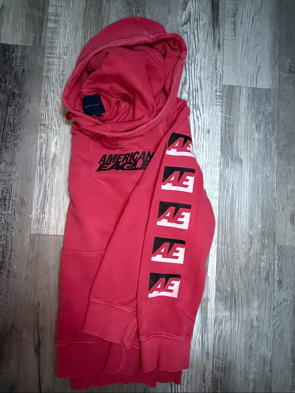 American Eagle Outfitters Red Graphic Pullover Hoodie for Men - Picture 7 of 7